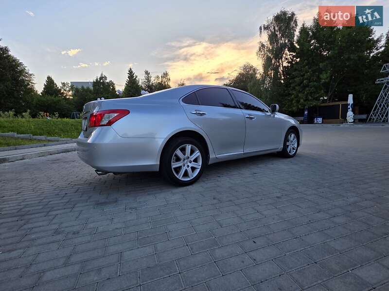 Седан Lexus ES 2007 в Ровно