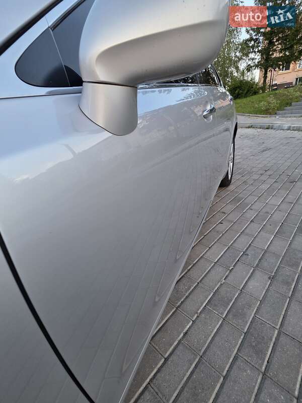 Седан Lexus ES 2007 в Ровно