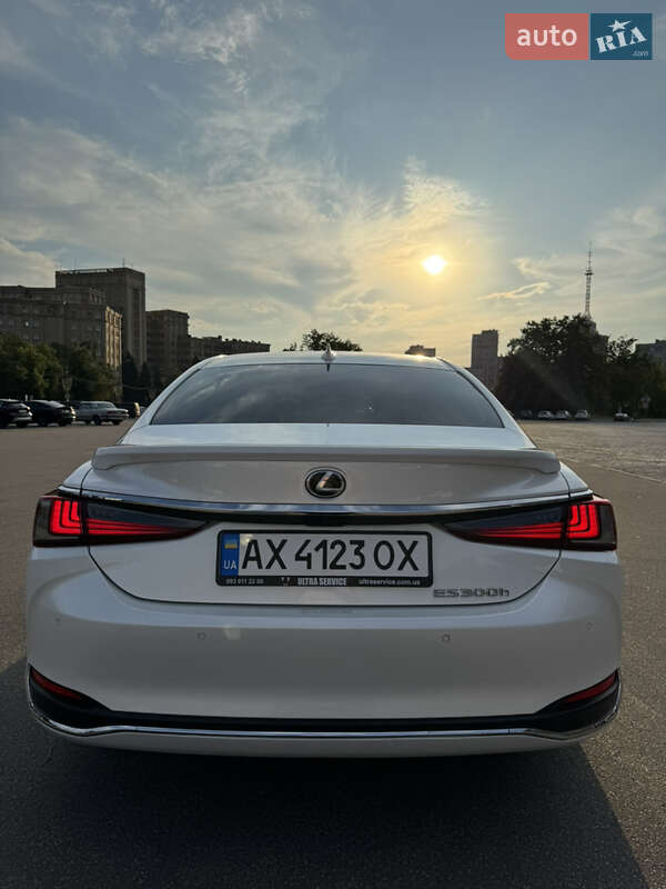 Седан Lexus ES 2023 в Харькове