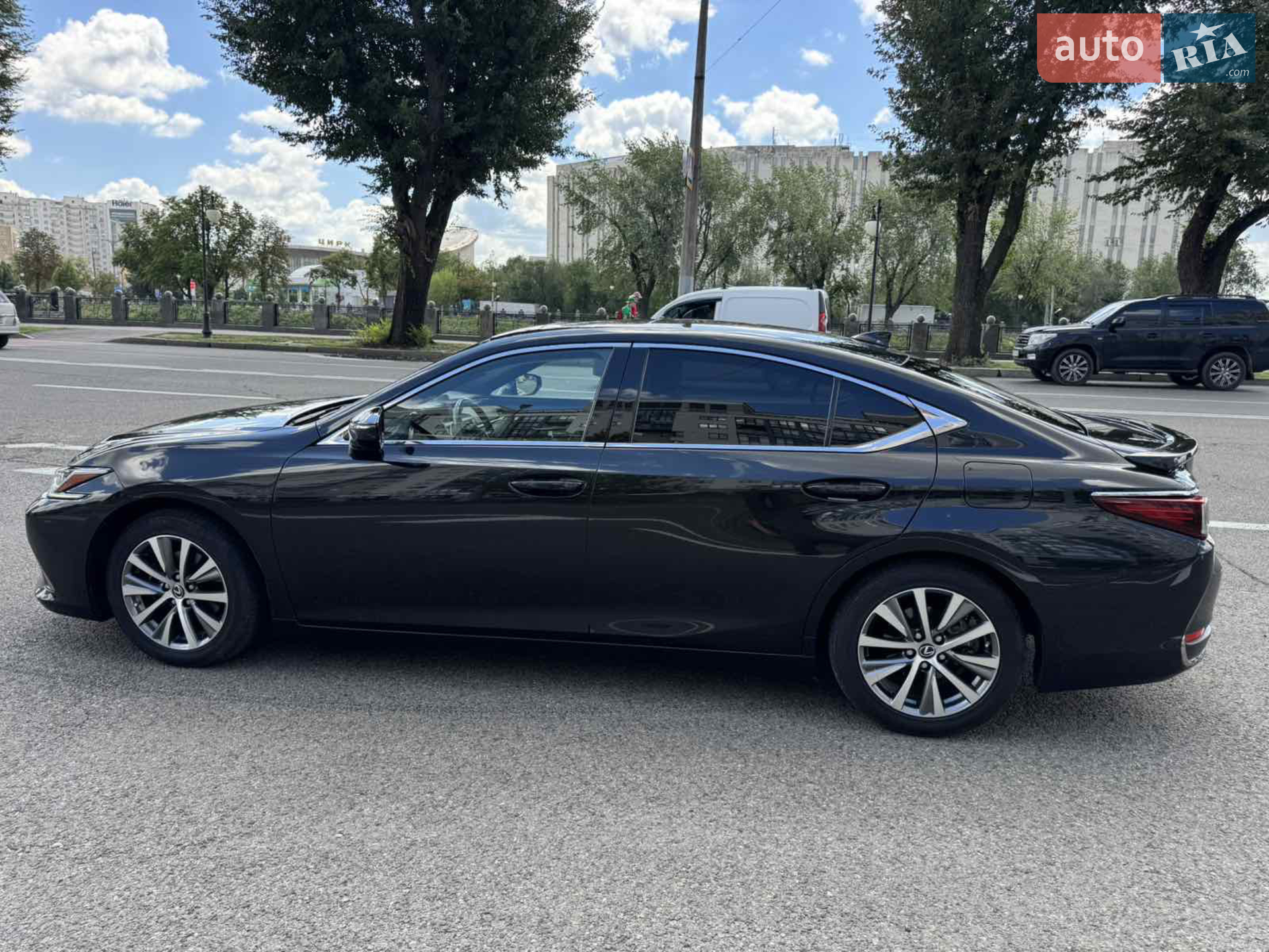 2018 Lexus ES - мініатюра 16