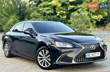 Седан Lexus ES 2018 в Днепре