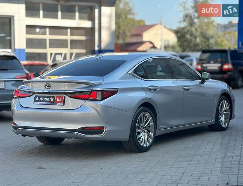 Седан Lexus ES 2022 в Одессе