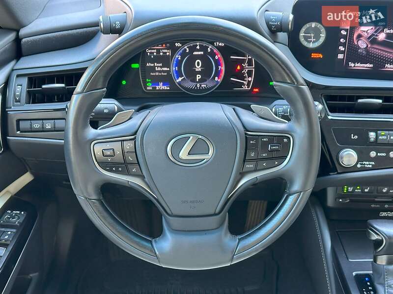 Седан Lexus ES 2022 в Одессе