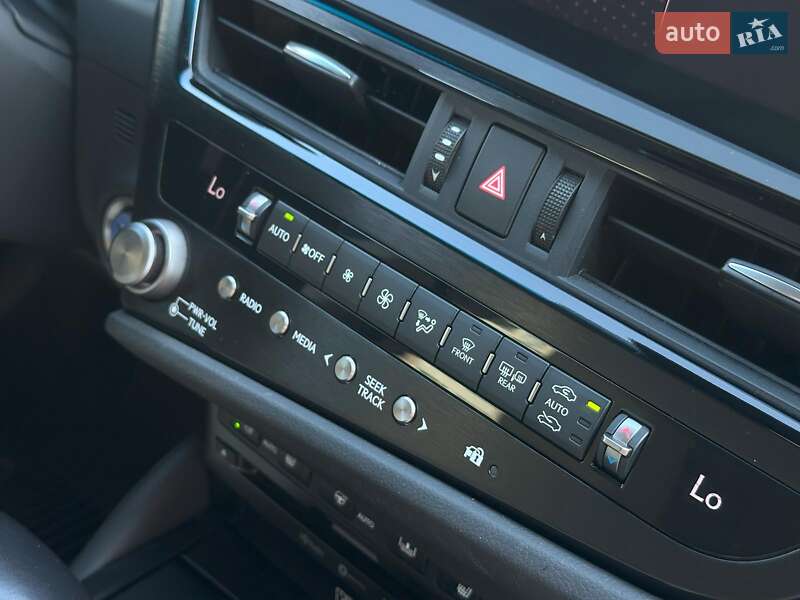 Седан Lexus ES 2022 в Одессе