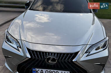 Седан Lexus ES 2021 в Киеве