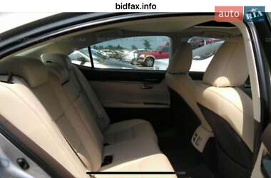 Седан Lexus ES 2018 в Киеве