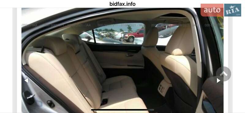 Седан Lexus ES 2018 в Киеве