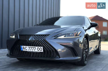 Седан Lexus ES 2020 в Луцке
