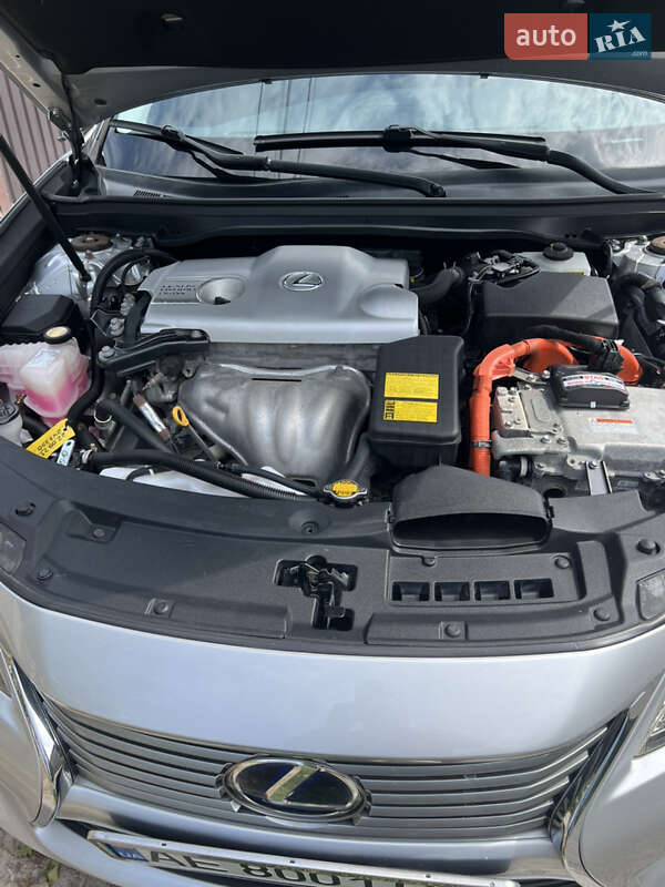 Седан Lexus ES 2013 в Кам'янському