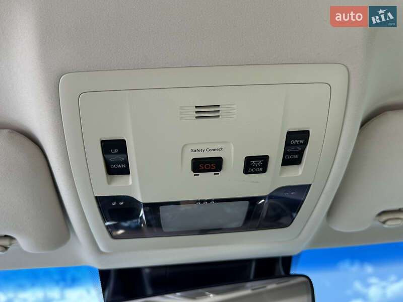 Седан Lexus ES 2016 в Львові