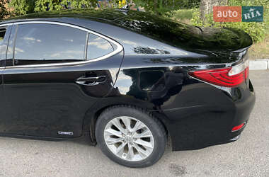 Седан Lexus ES 2014 в Кропивницком