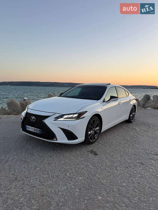 Седан Lexus ES 2020 в Миколаєві