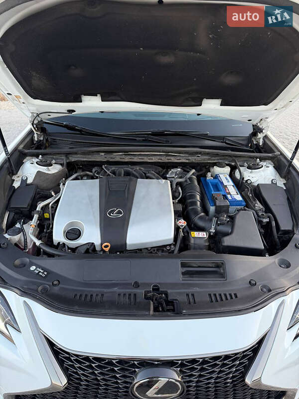 Седан Lexus ES 2020 в Миколаєві