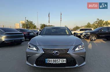 Седан Lexus ES 2020 в Одесі