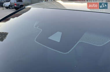 Седан Lexus ES 2020 в 