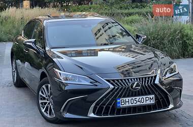 Седан Lexus ES 2022 в 