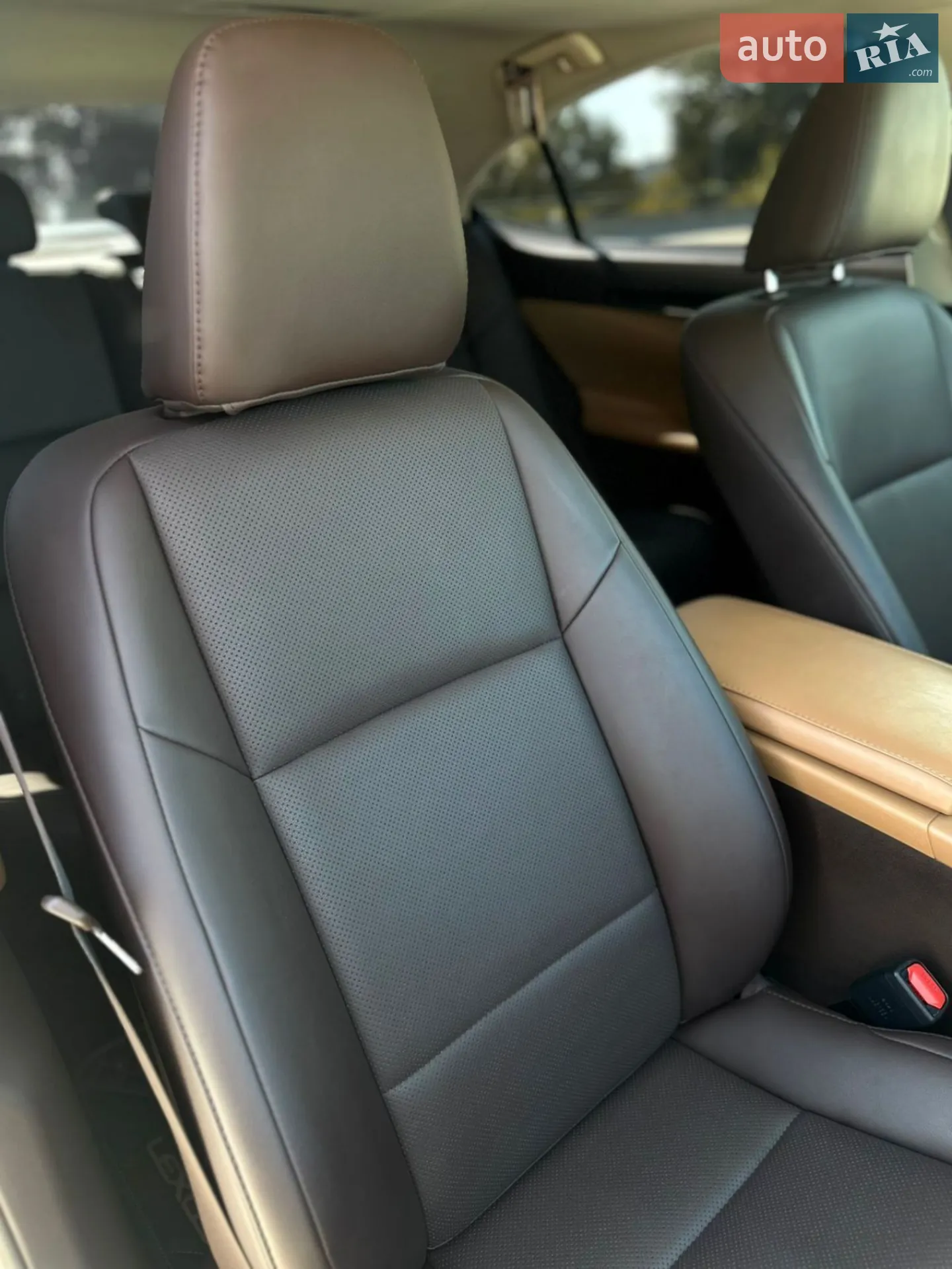 2018 Lexus ES - мініатюра 31