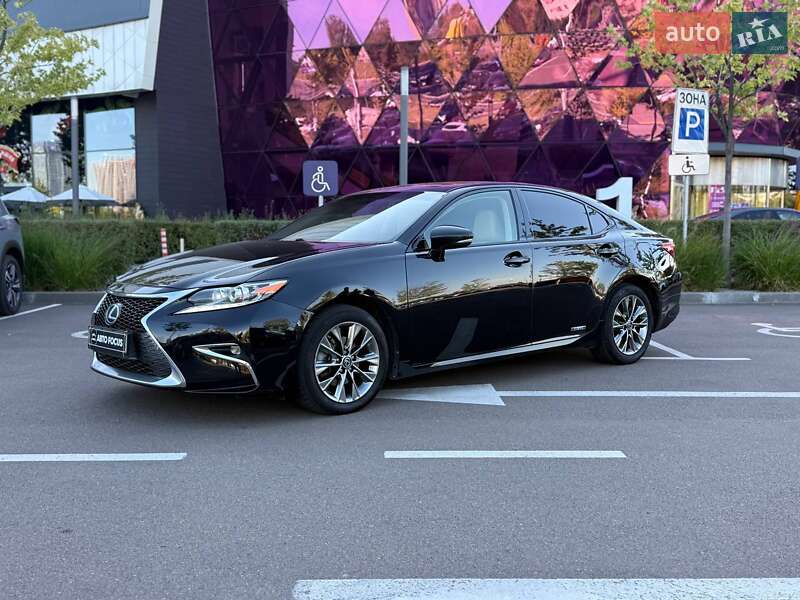 Седан Lexus ES 2013 в Киеве