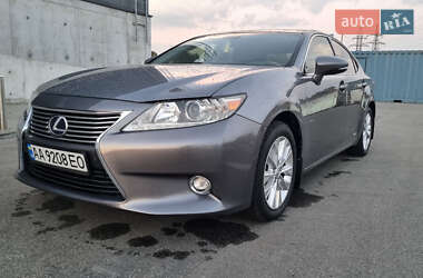Седан Lexus ES 2012 в Киеве