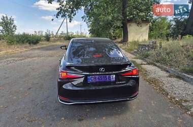 Седан Lexus ES 2021 в Чернигове