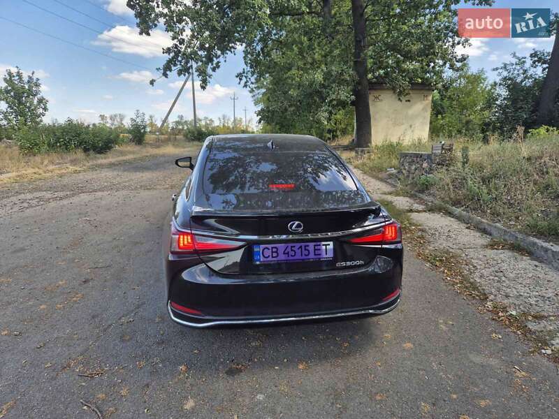 Седан Lexus ES 2021 в Чернигове