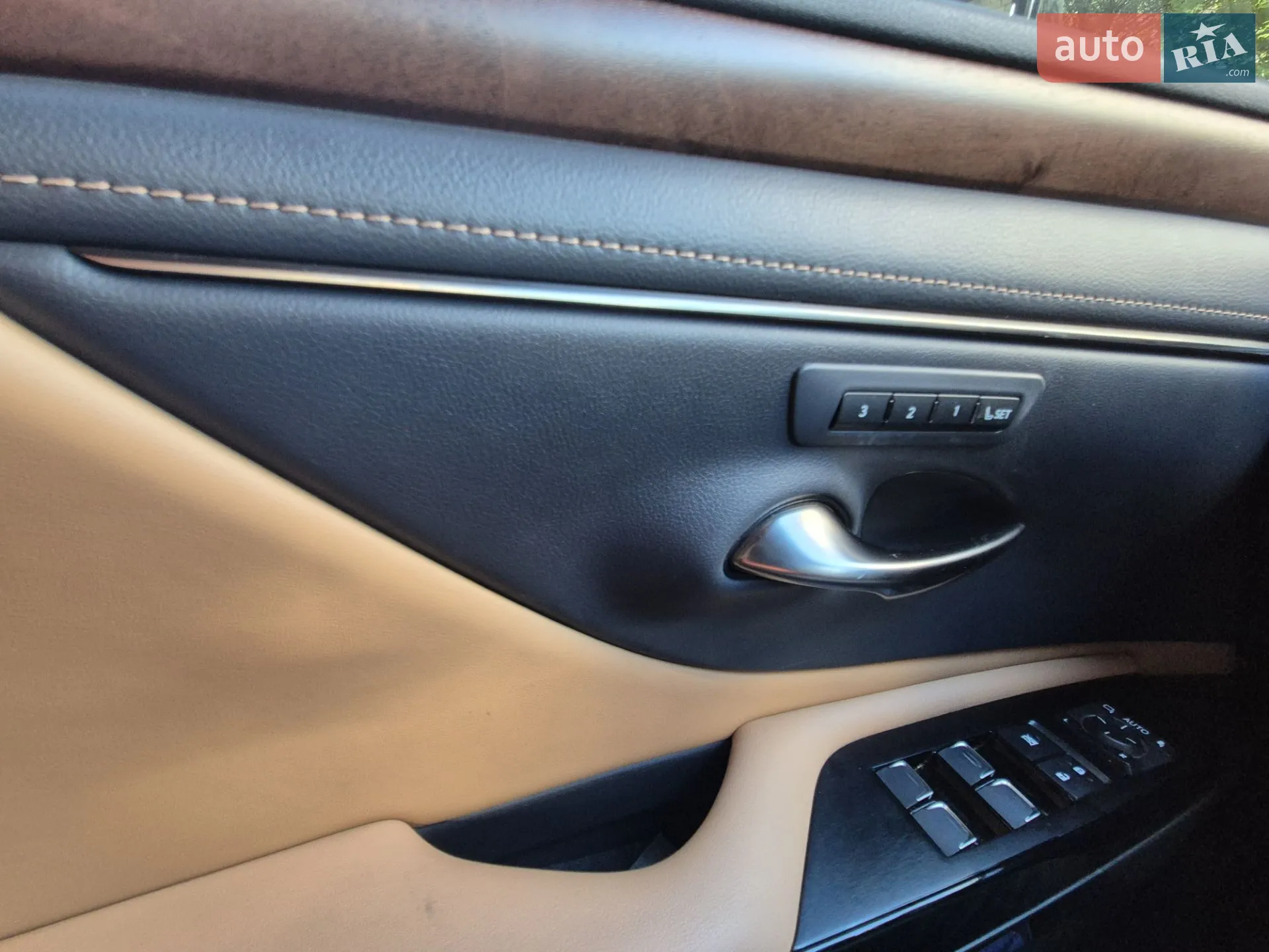 2021 Lexus ES - мініатюра 19