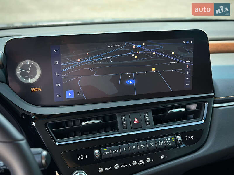 Седан Lexus ES 2024 в Киеве