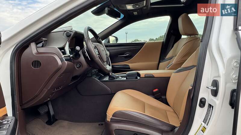 Седан Lexus ES 2021 в Киеве фото 10 Седан Lexus ES 2021 в Киеве