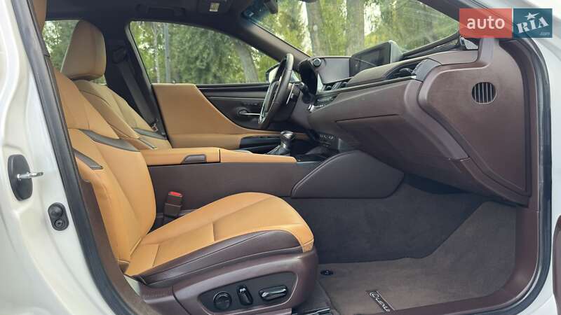 Седан Lexus ES 2021 в Киеве фото 13 Седан Lexus ES 2021 в Киеве