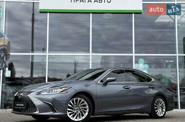 Седан Lexus ES 2020 в Киеве
