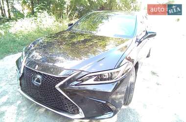 Седан Lexus ES 2021 в 