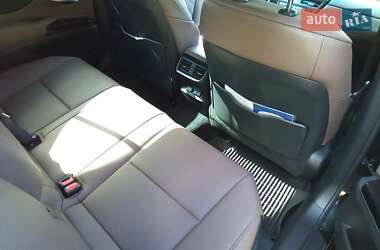 Седан Lexus ES 2021 в 