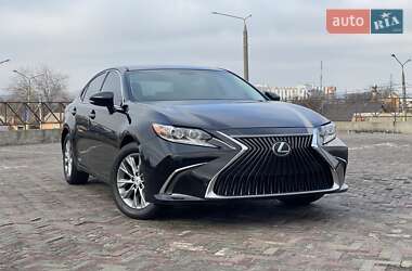 Седан Lexus ES 2013 в Харькове