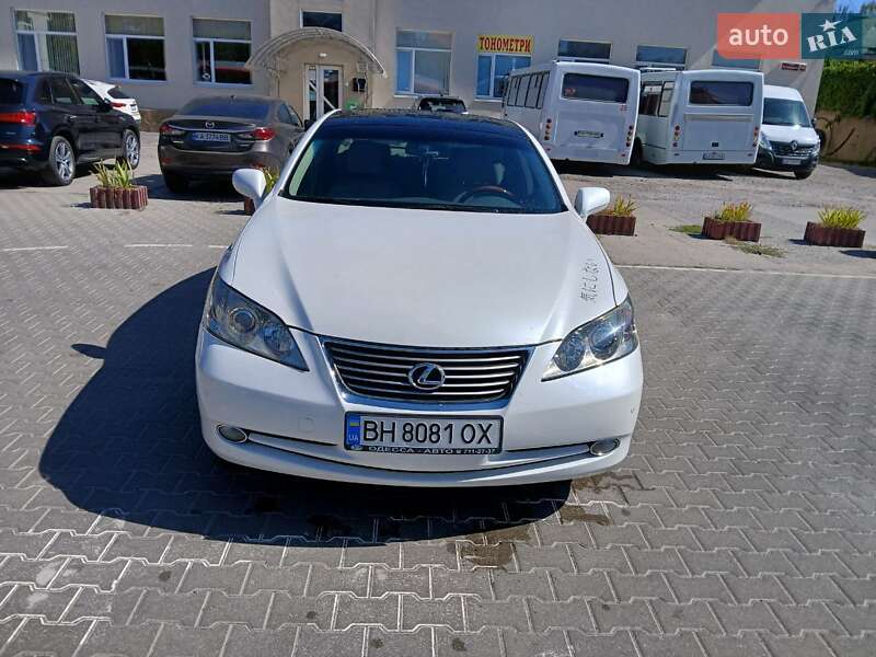 Седан Lexus ES 2008 в Виннице