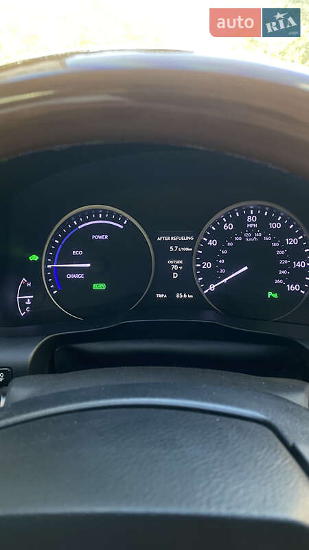 Седан Lexus ES 2015 в Одесі