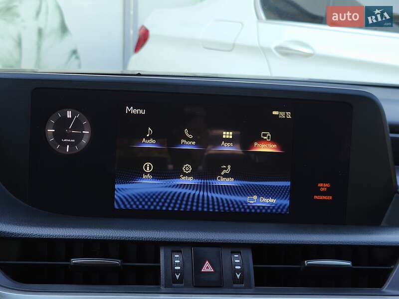 Седан Lexus ES 2021 в Днепре