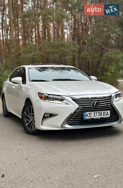 Седан Lexus ES 2015 в Днепре