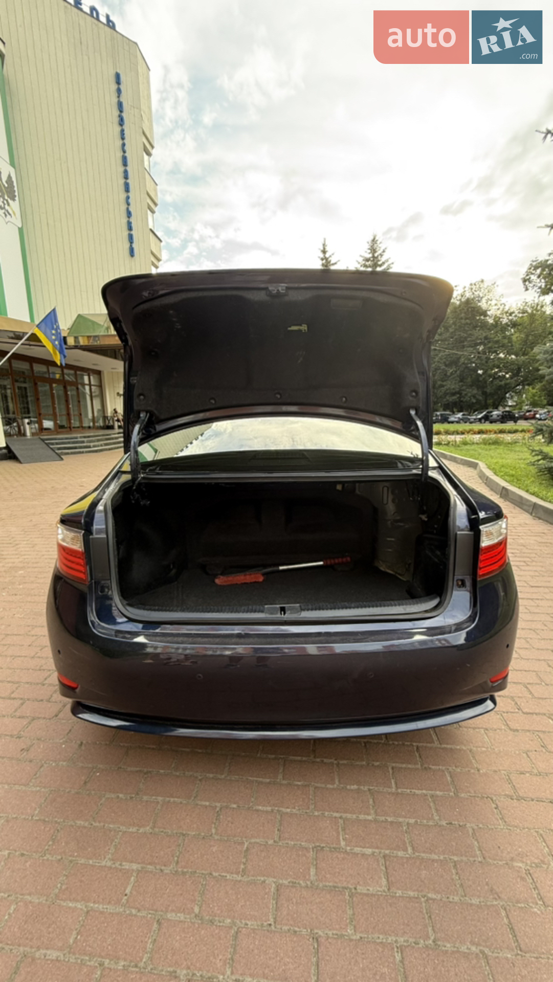 2013 Lexus ES - мініатюра 9