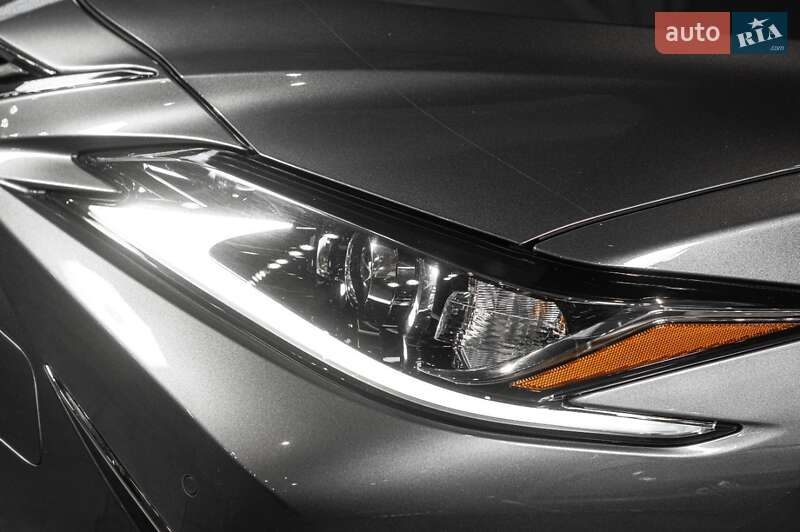 Седан Lexus ES 2019 в Одессе