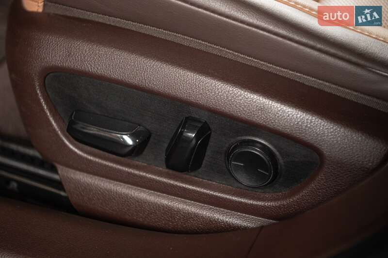 Седан Lexus ES 2019 в Одессе