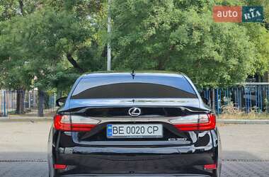Седан Lexus ES 2017 в 