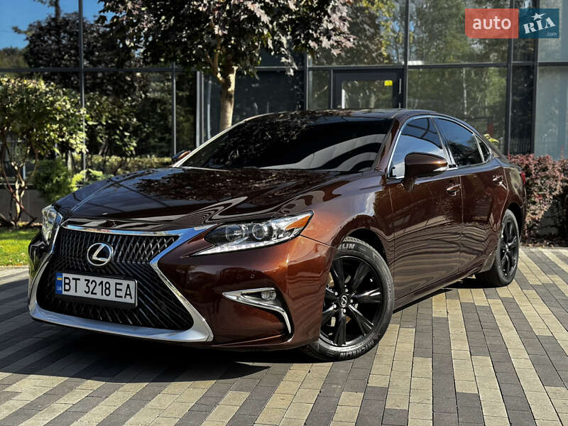 Lexus ES 2016