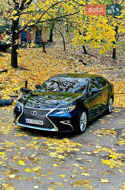 Седан Lexus ES 2013 в Києві