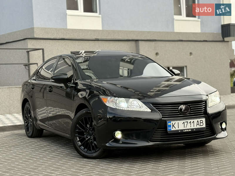Седан Lexus ES 2014 в Білій Церкві