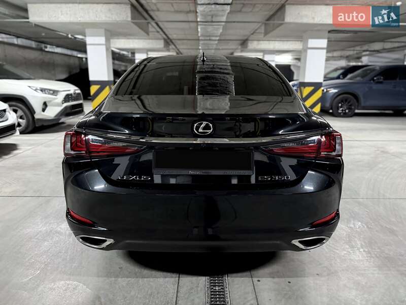 Седан Lexus ES 2022 в Днепре