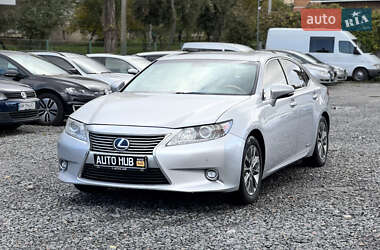 Седан Lexus ES 2014 в Бердичеве