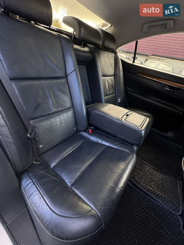 Седан Lexus ES 2014 в Бердичеве фото 19 Седан Lexus ES 2014 в Бердичеве