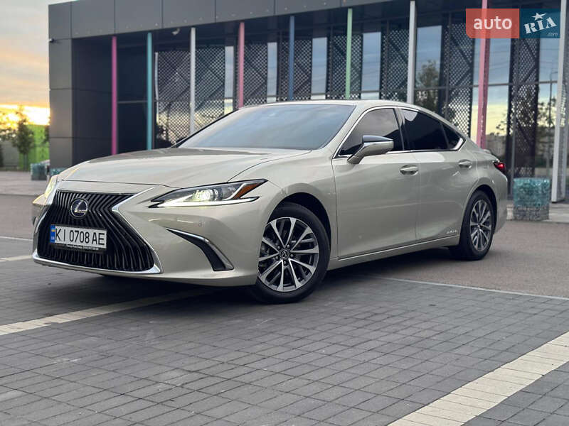 Седан Lexus ES 2021 в Киеве