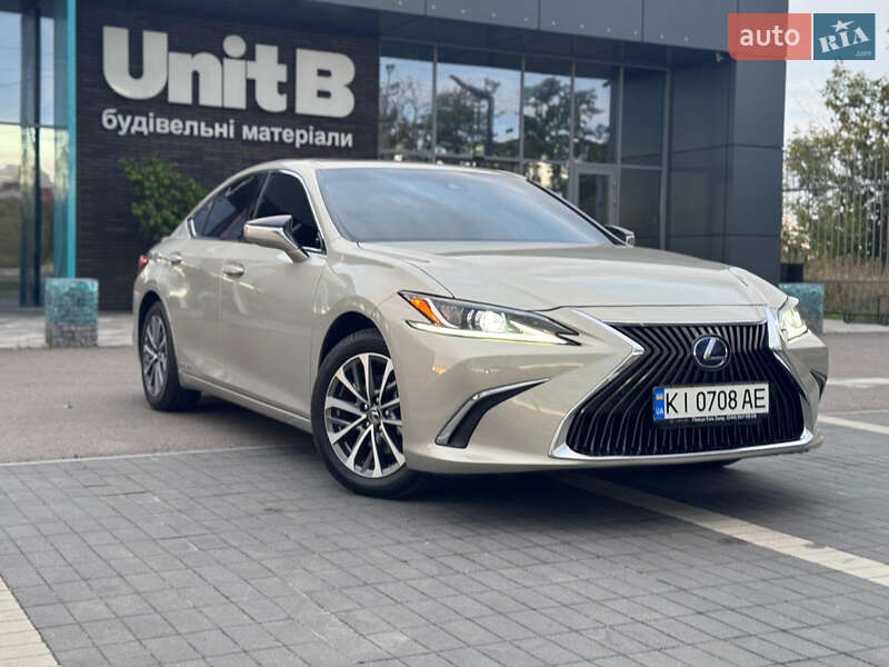 Седан Lexus ES 2021 в Киеве