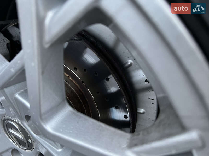 Седан Lexus ES 2014 в Черкасах